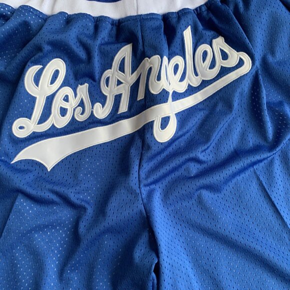 Los Angeles Dodgers Blue Shorts - Picture 5 of 6